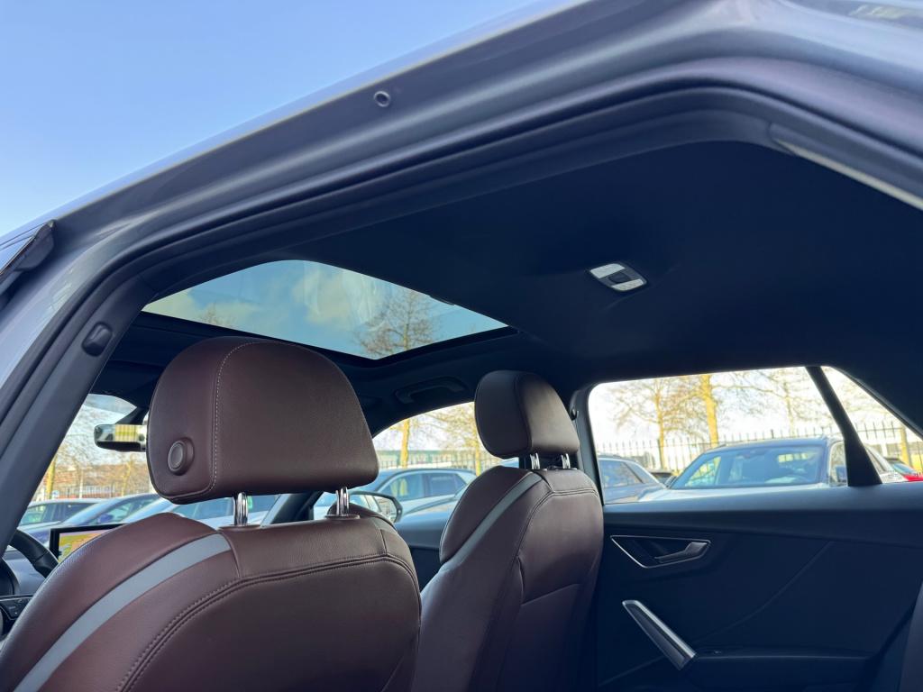 Audi Q2 35 tfsi cod s- edition * pano * leder * keyless * virtual cockpit