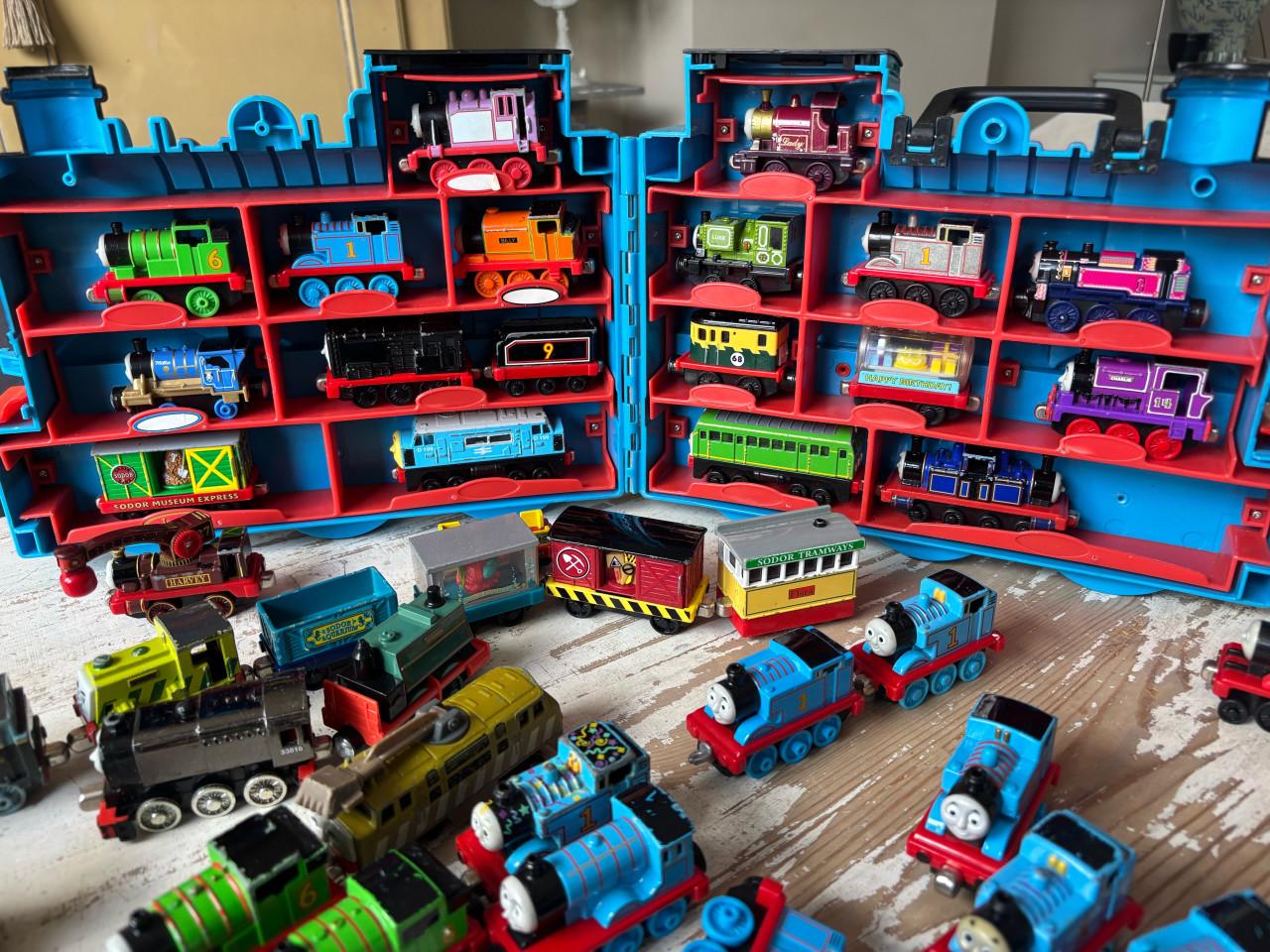 Metalen Thomas de treintjes
