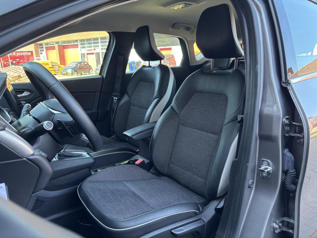 Renault Captur 1.3 tce 140 intens automaat incl. trekhaak!