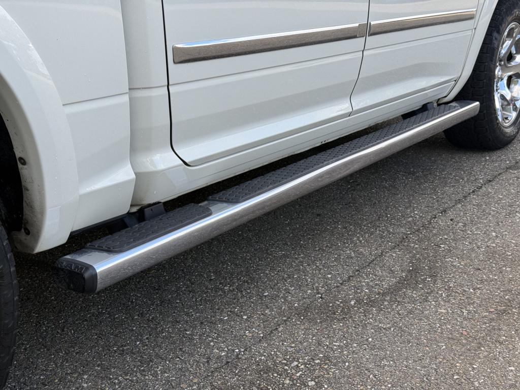 Dodge Ram 1500 5.7 v8 4x4 quad cab 6'4 laramie | lage bijtelling | dakraam 