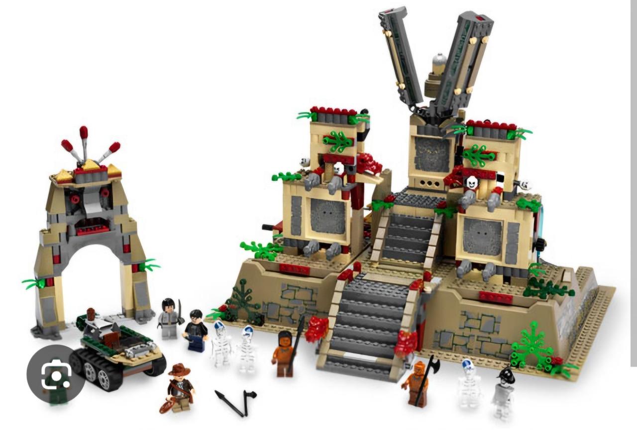 Lego 7627 Indiana Jones Kingdom of the crystal skull