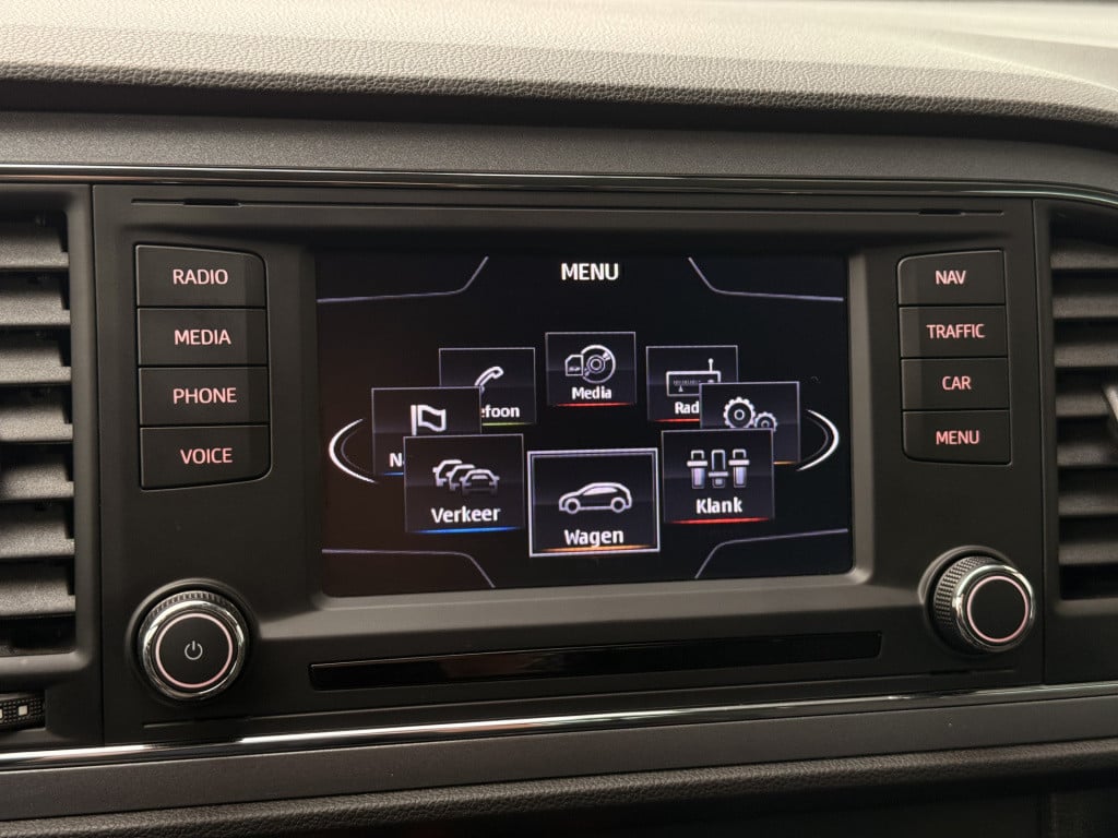 Seat Leon 2.0 tdi fr | led | navi | cruise | dab | stoelverwarming | blueto