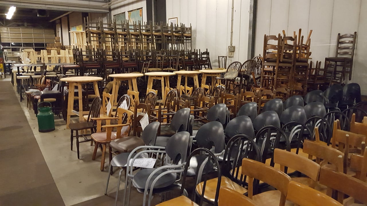 Barkrukken cafe stoelen statafel barren krukken barmeubel toonbank balie