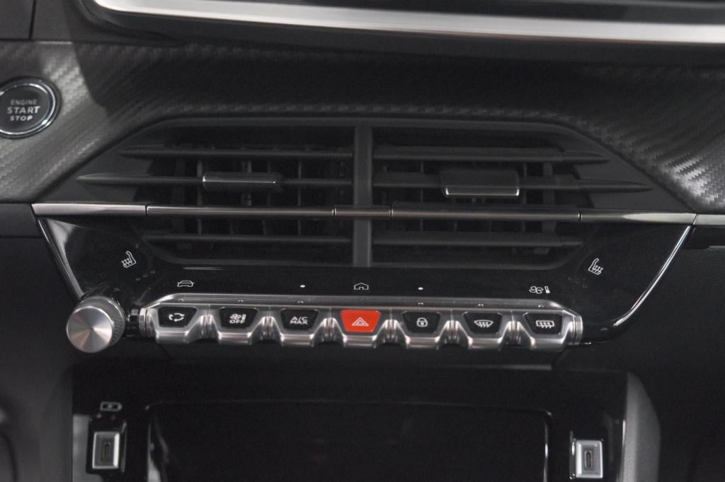 Peugeot 208 1.2 hybrid 145 e-dcs6 gt | alcantara pakket | camera | apple ca