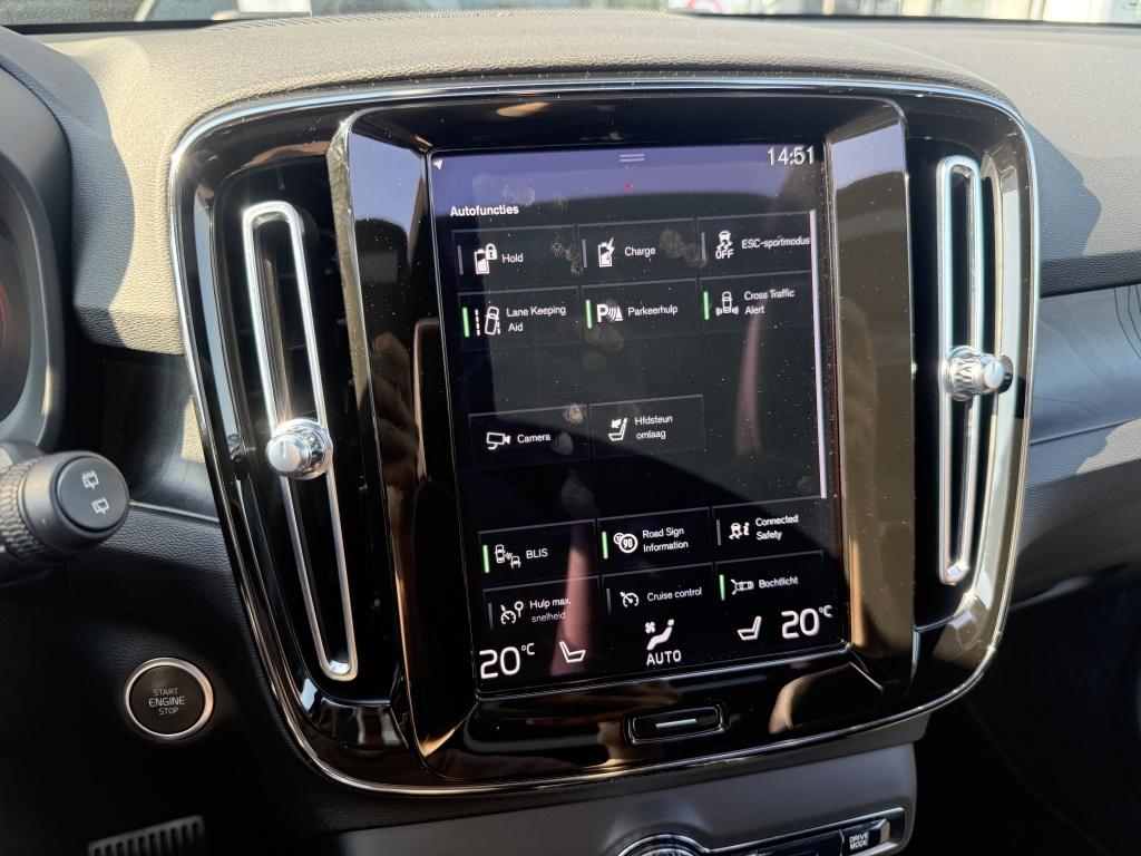 Volvo XC40 t5 262pk recharge ultimate dark| panodak| trekhaak| adap.cruise|