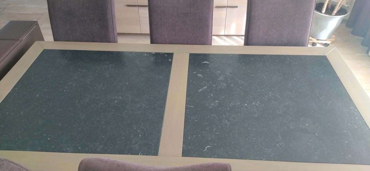 *** Te koop: Eethoek met 6 stoelen (grijs-eiken met hardstenen platen) ***