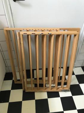 Te koop houten traprekje 2x