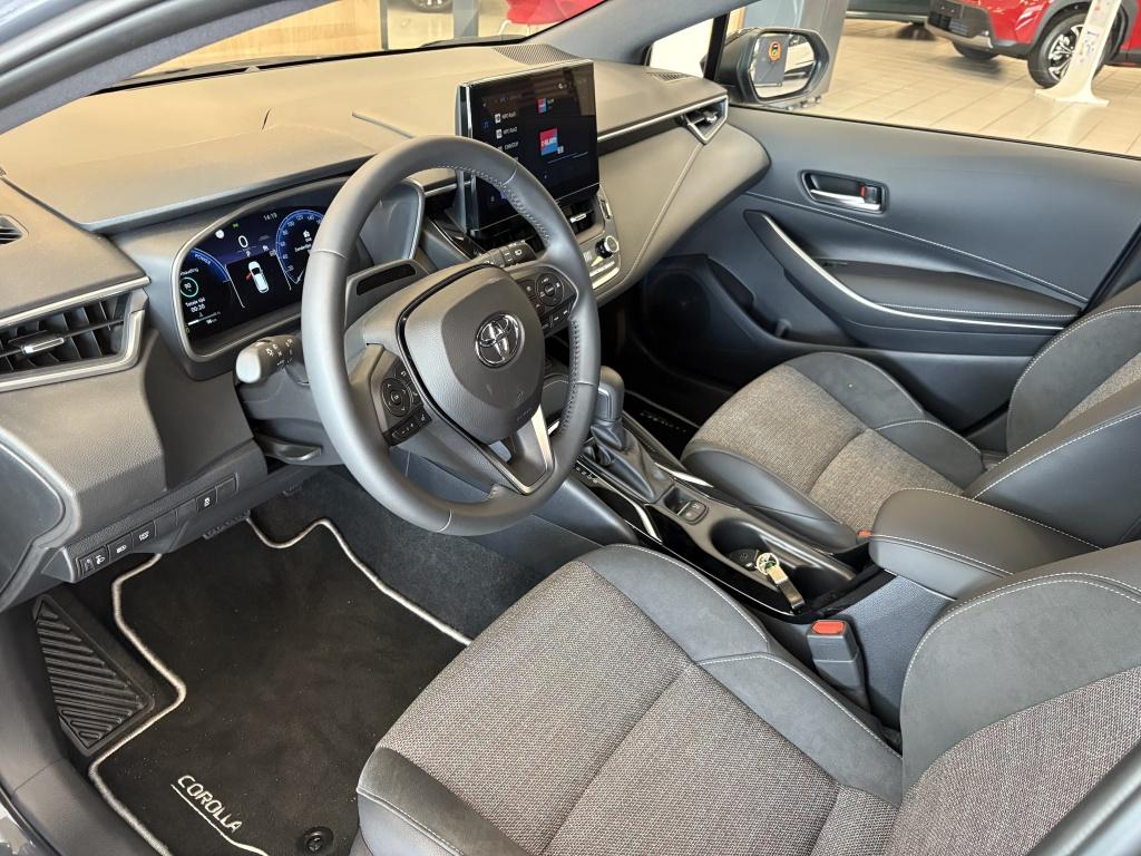 Toyota Corolla Touring Sports hybrid 140 dynamic | demo |