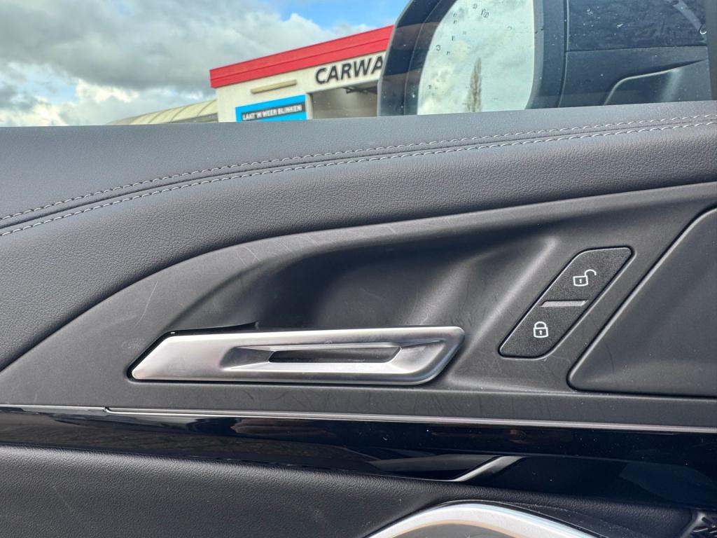 BMW Ix1 edrive20 67 kwh x-line