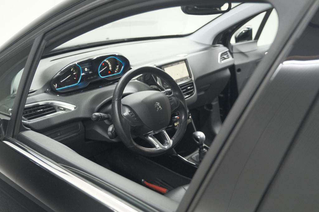 Peugeot 2008 puretech 110 allure | panoramadak | navigatie | camera | parke