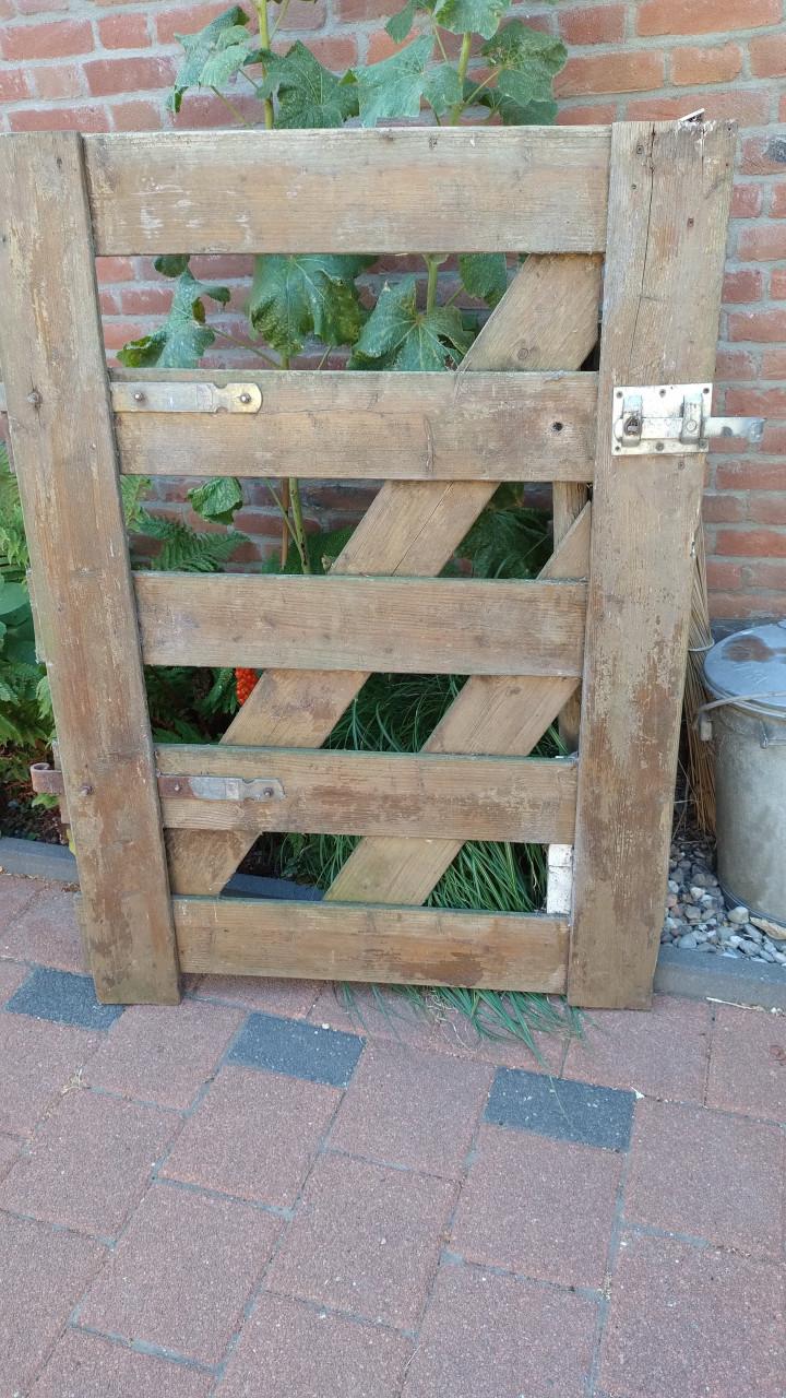 Houten tuindeur/poortje, half hoog model