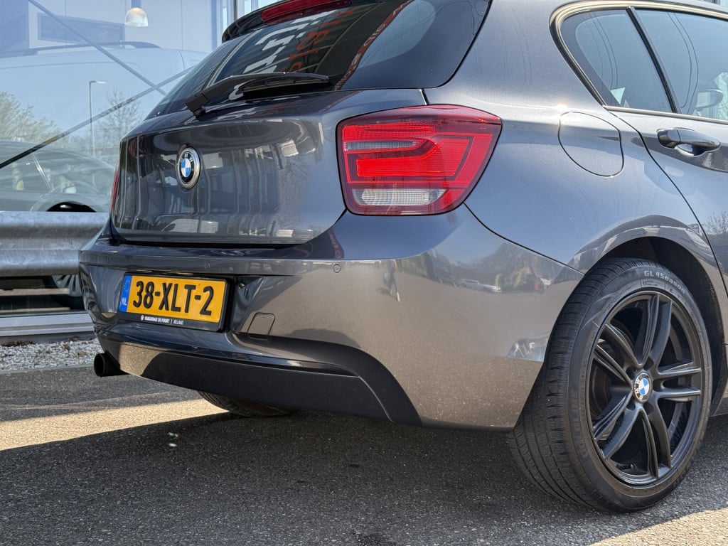 BMW 1 Serie 116i business sportline | nl-auto | groot navi | nieuwe distrib