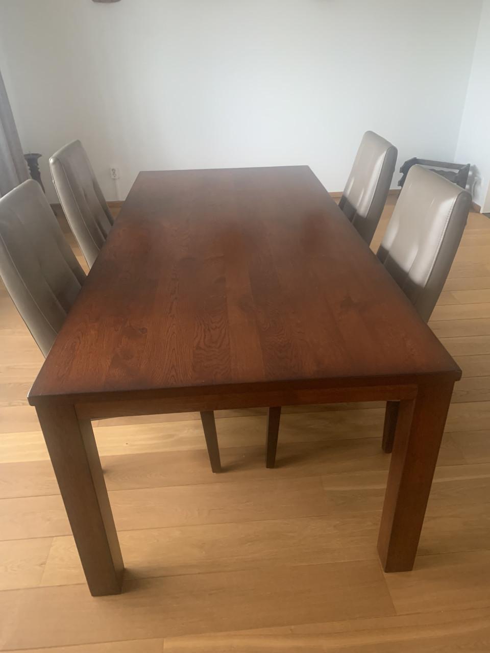 Massief houten eettafel