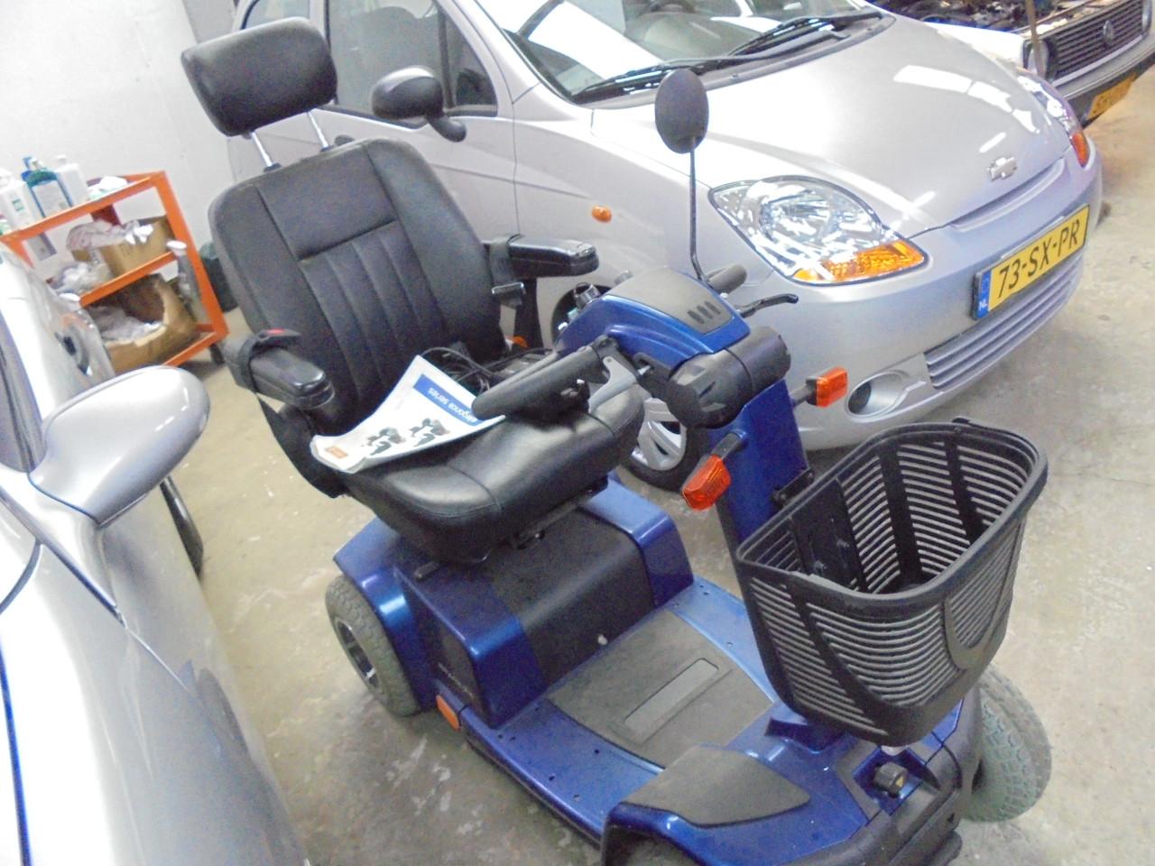 Te Koop een Schootmobiel Élégance  + serie  € 450