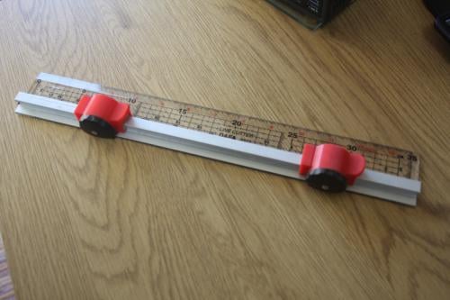 Line cutter met 2 mesjes..35 cm