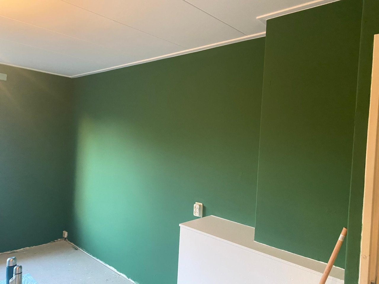 Schilder of Stukadoor nodig? BEL: 06-42810770