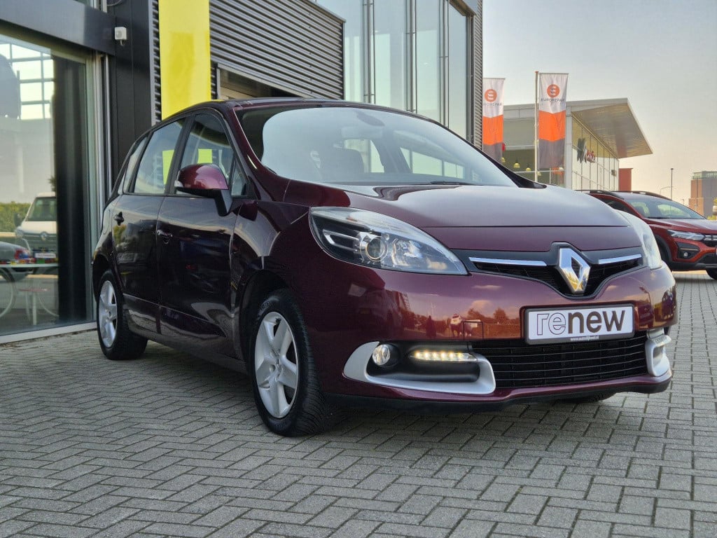 Renault Scenic 1.6 110 expression navigatie, clima, trekhaak, all seasonban