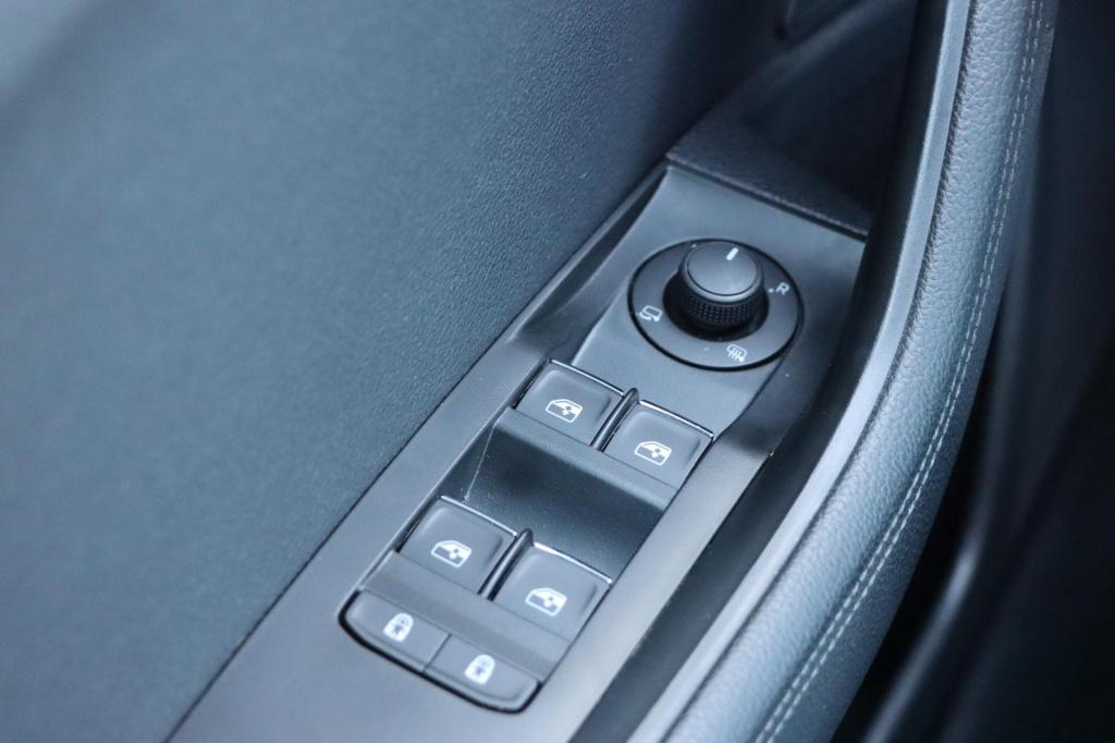 Skoda Superb combi 1.4 tsi laurin & klement 218pk dsg6 | lederen bekleding 