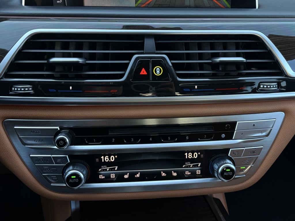 BMW 7 Serie 740i high executive | harman kardon | schuif/kanteldak | soft c