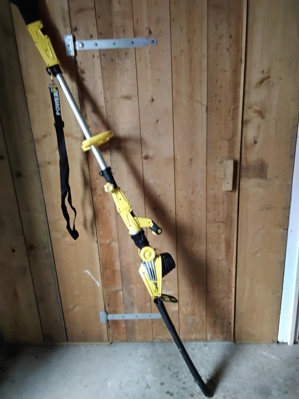 Elektrische stokheggenschaar