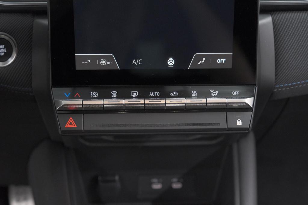 Renault Captur 1.8 e-tech full hybrid 160 esprit alpine | rondom camerazich