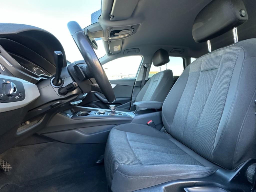 Audi A4 2.0 tdi design pro line uitklapbare trekhaak stoelverwarming