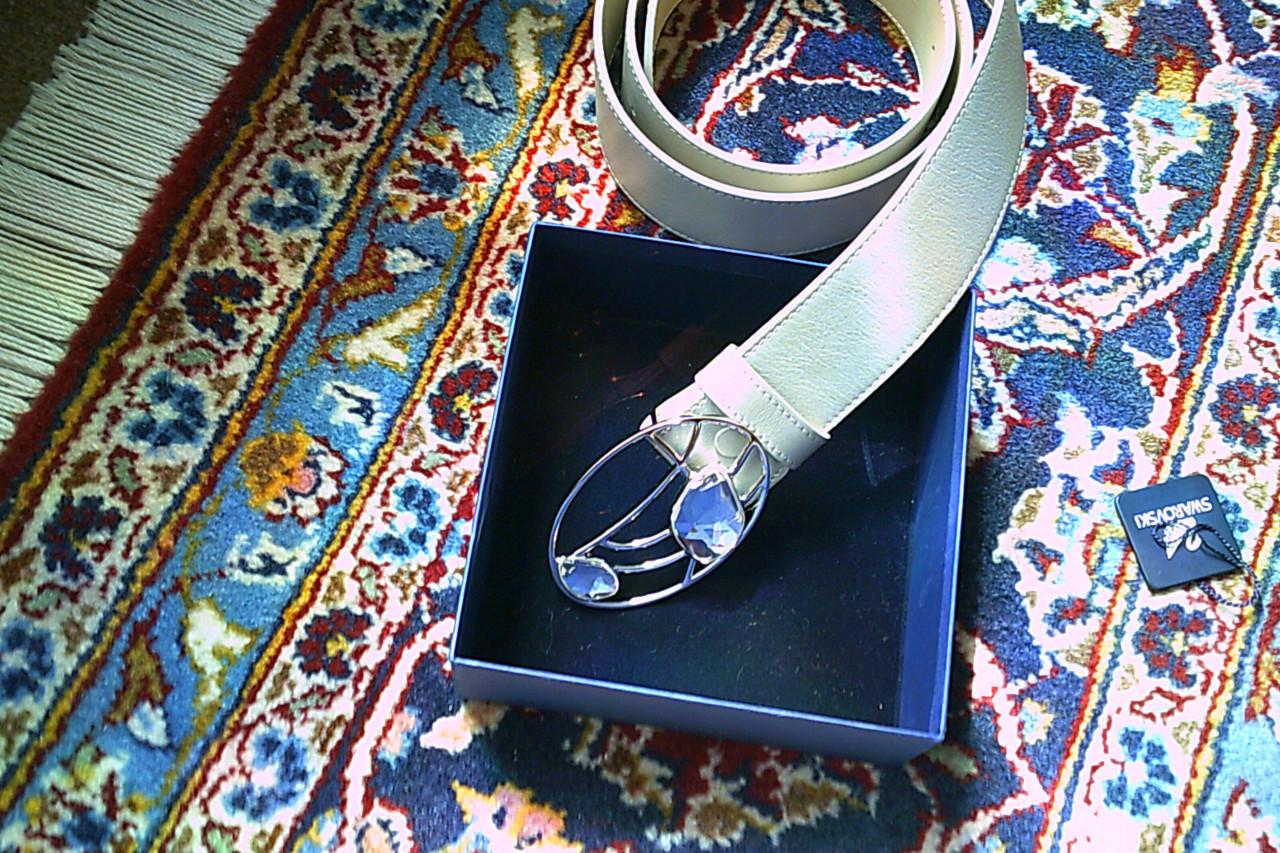 NIEUWE leren SWAROVSKI riem in luxe geschenkverpakking ...