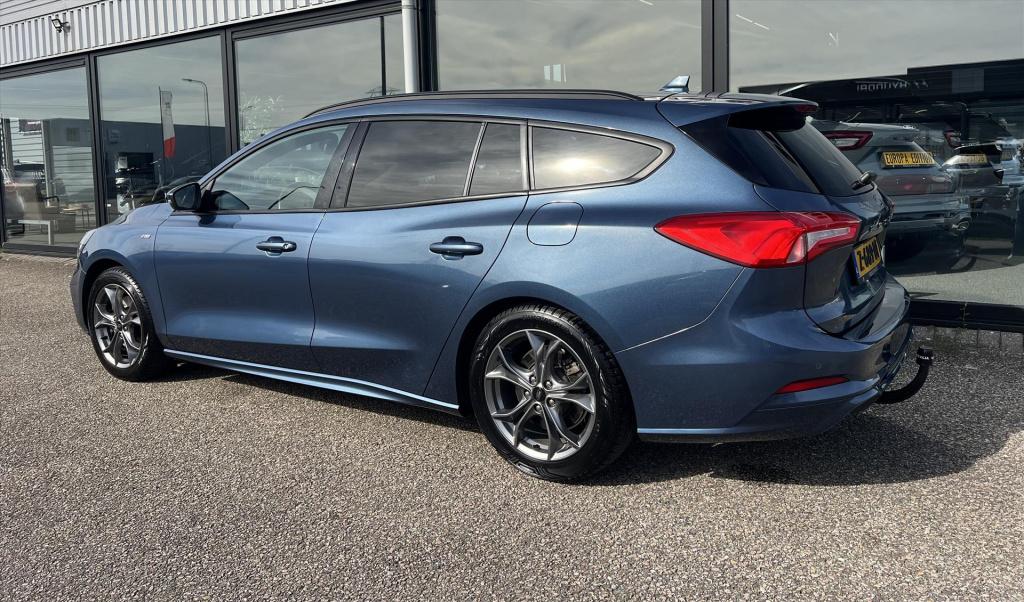 Ford Focus 1.0 ecoboost 125pk st line , trekhaak , carplay , climate contro