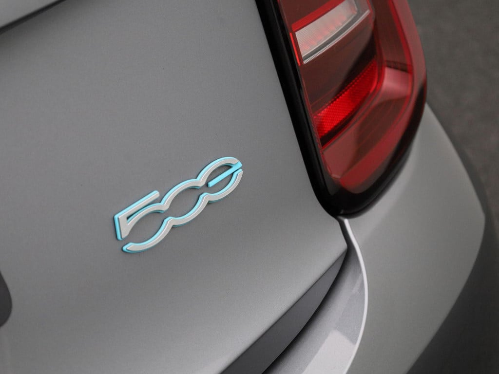 Fiat 500e c la prima 42 kwh