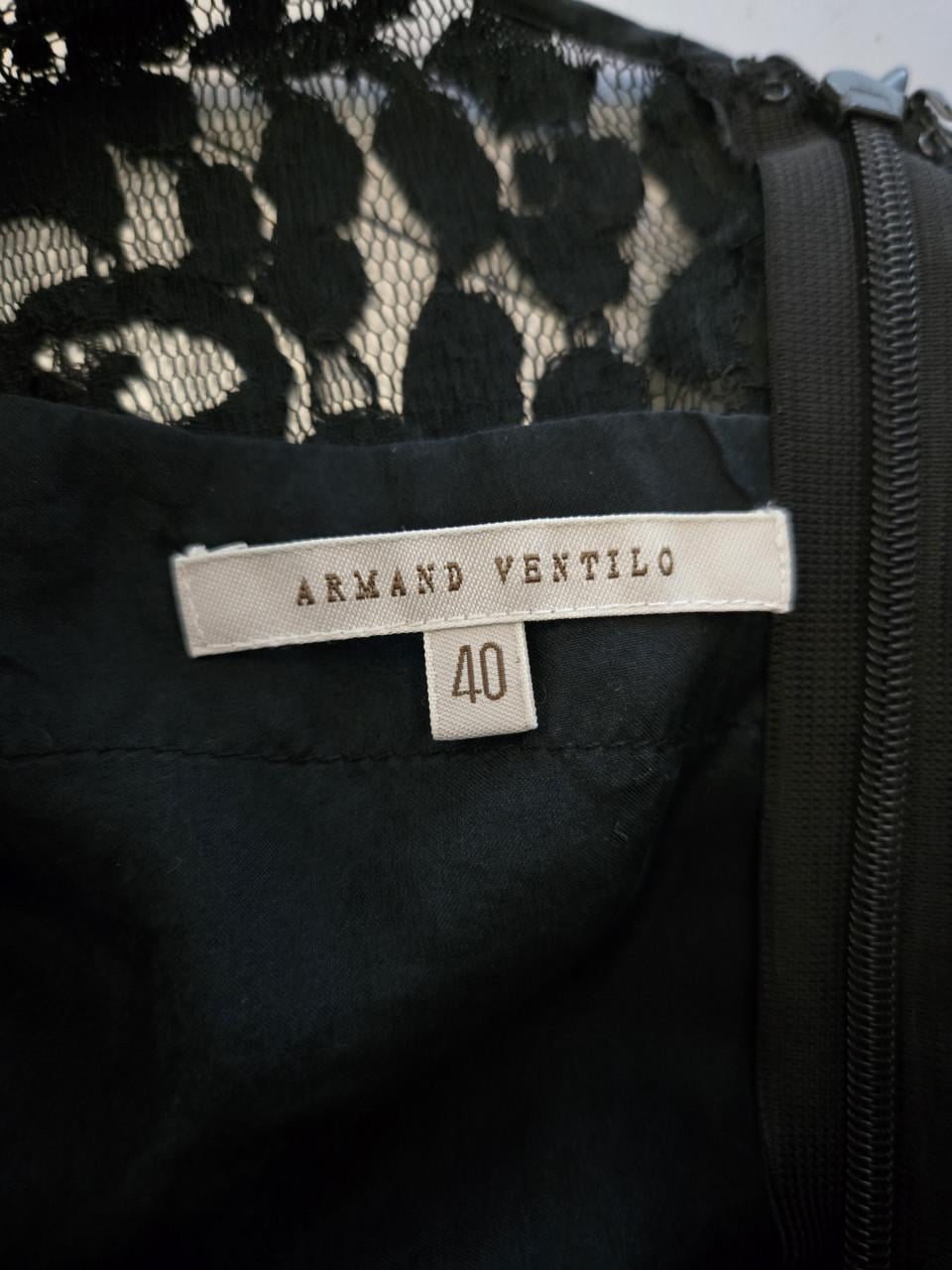 Zwarte midi-jurk van het merk Armand Ventilo, Maat 40