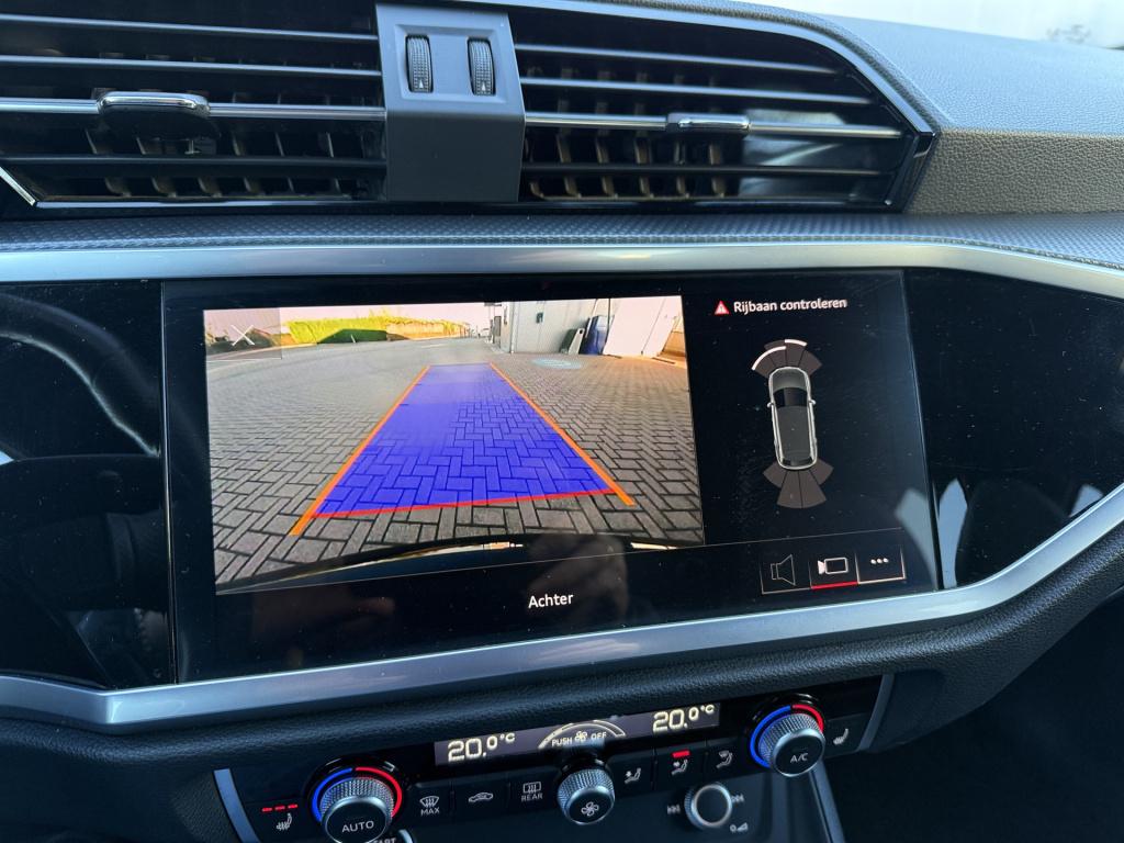 Audi Q3 45 tfsi ehybrid 245pk s edition | leder | black pakket