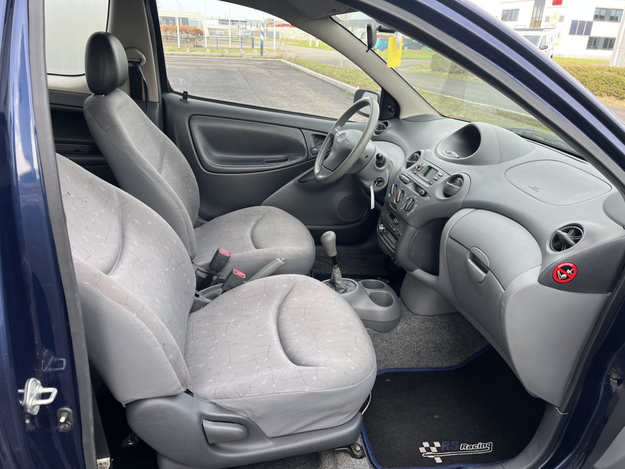 Toyota Yaris 1.0-16V VVT-i Terra