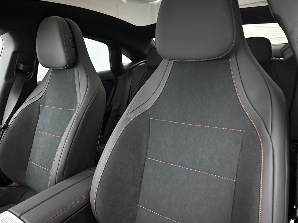 Mercedes-Benz Cla 200 business solution amg 58 kwh | premium pakket | night