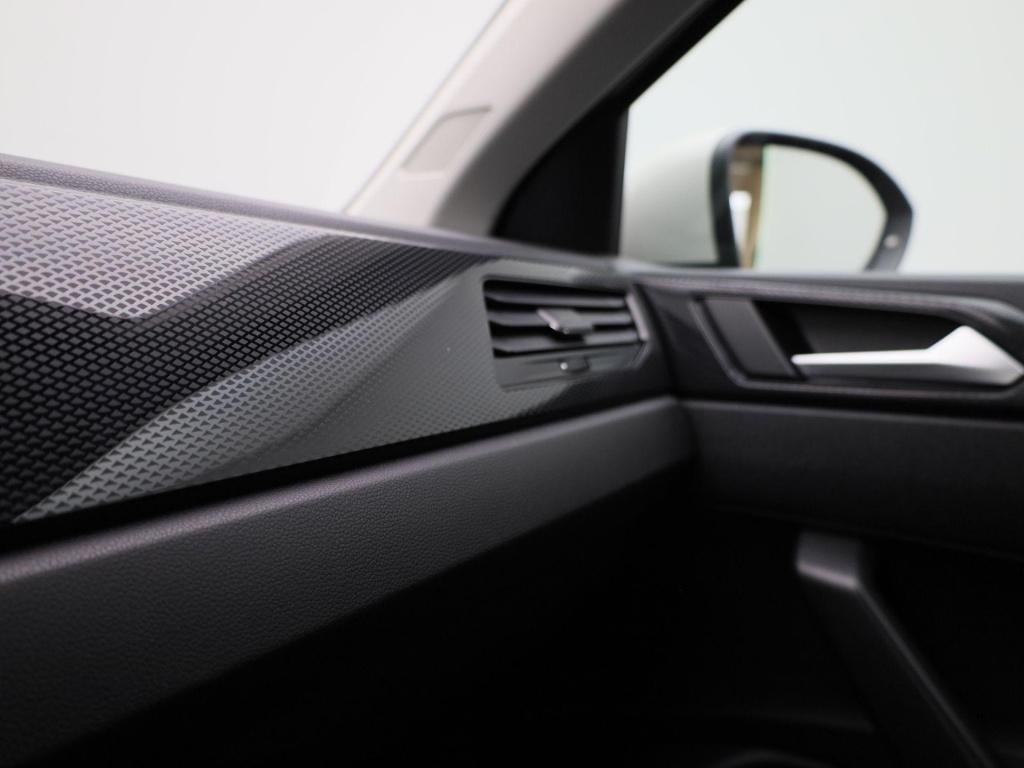 Volkswagen Taigo 1.0 tsi life edition | automaat | parkeer sensoren | virtu