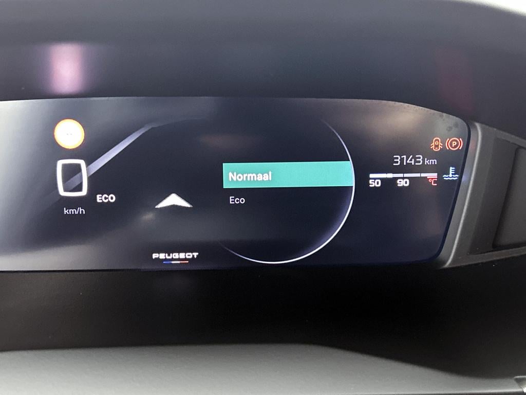 Peugeot 2008 100 pk allure | keyless entry | parkeersensoren voor + achter 