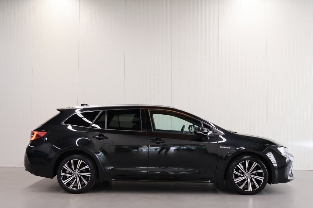 Toyota Corolla Touring Sports 1.8 hybrid dynamic