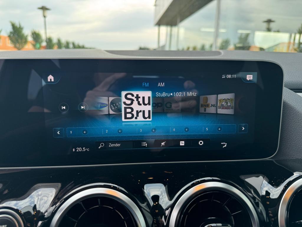 Mercedes-Benz B-Klasse 180 style automaat , achteruitrijcamera
