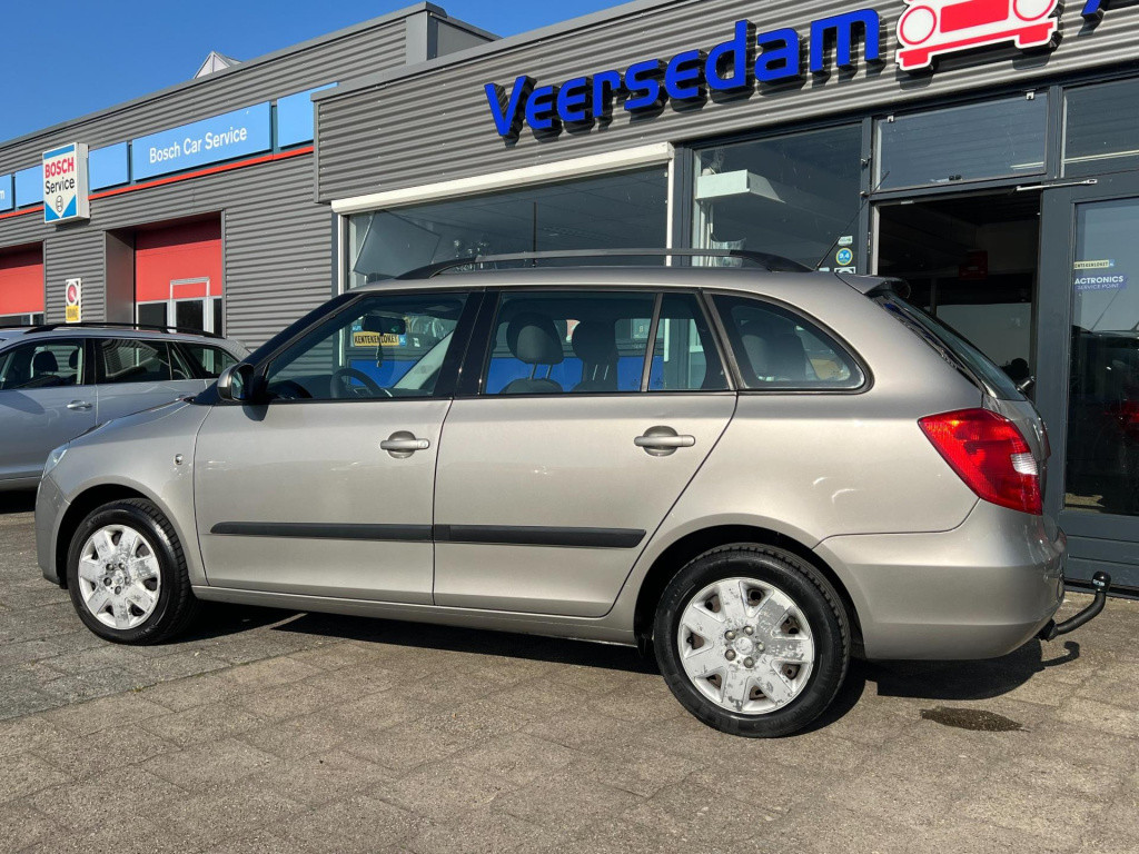 Skoda Fabia combi 1.4-16v ambition business line, airco, trekhaak enz...