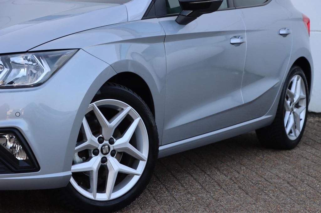 Seat Ibiza 1.0 tsi 110pk fr business intense
