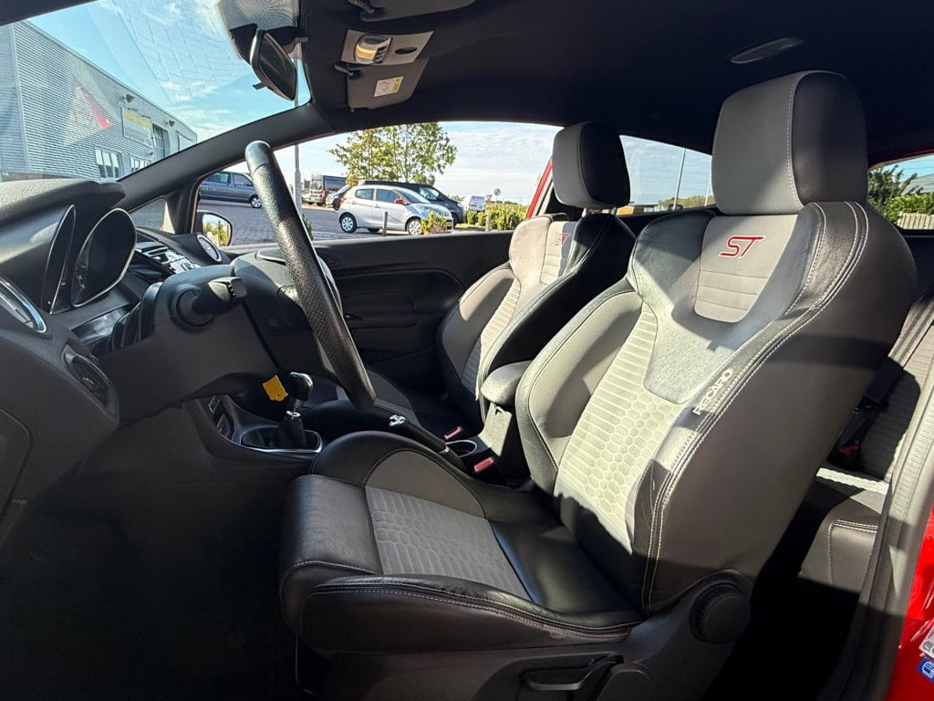Ford Fiesta 1.6 st2