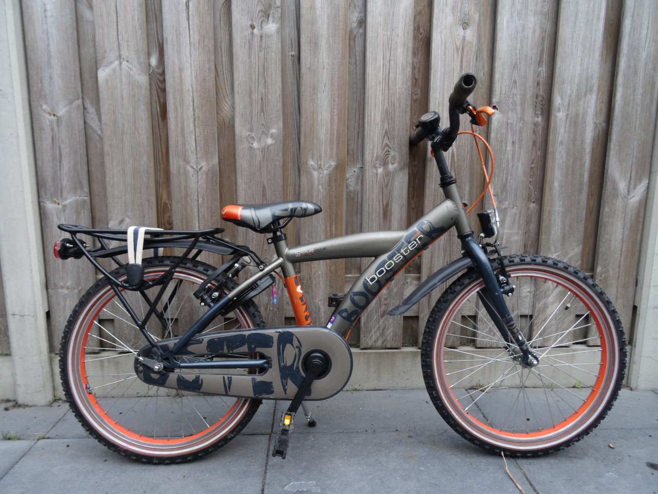 Loekie Booster 20 inch jongensfiets