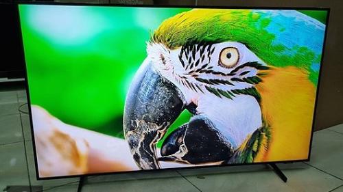 Slanke Luxe Samsung 43 Inch-109cm QLED Smart 4K UHD Ultra HD met WI-FI