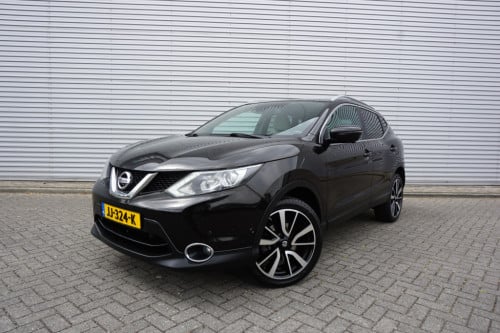 Nissan Qashqai 1.2 tekna climate / navi / camera / pano. / cruise / trekhaa