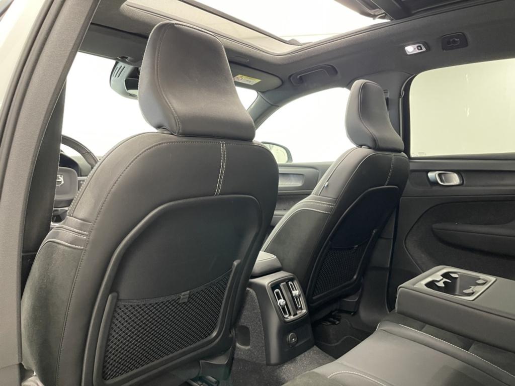Volvo XC40 1.5 t4 plug-in hybrid ultimate dark | autopilot | harman/kardon 
