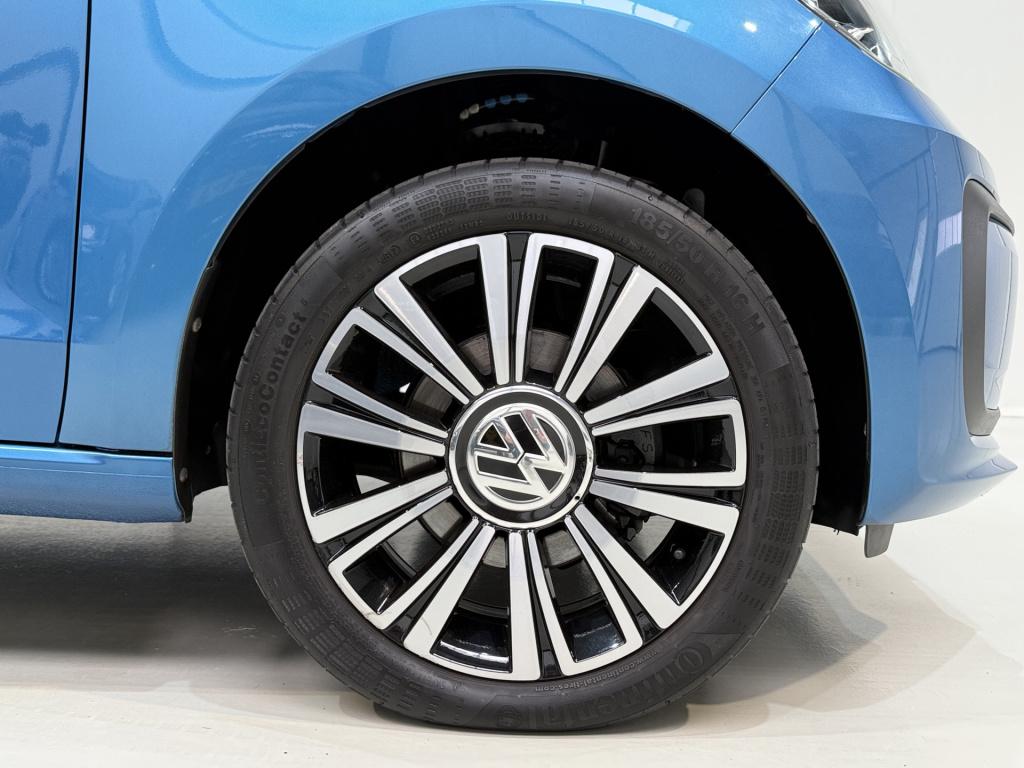 Volkswagen UP! 1.0 65pk 5drs. black style | camera | cruise