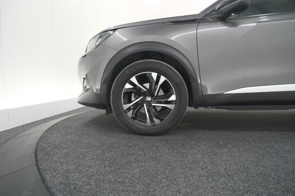 Peugeot 2008 puretech 100 allure | camera | navigatie | apple carplay | par