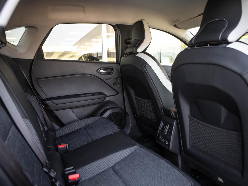 Renault Captur mild hybrid 140pk techno automaat | stoel & stuurverwarming 