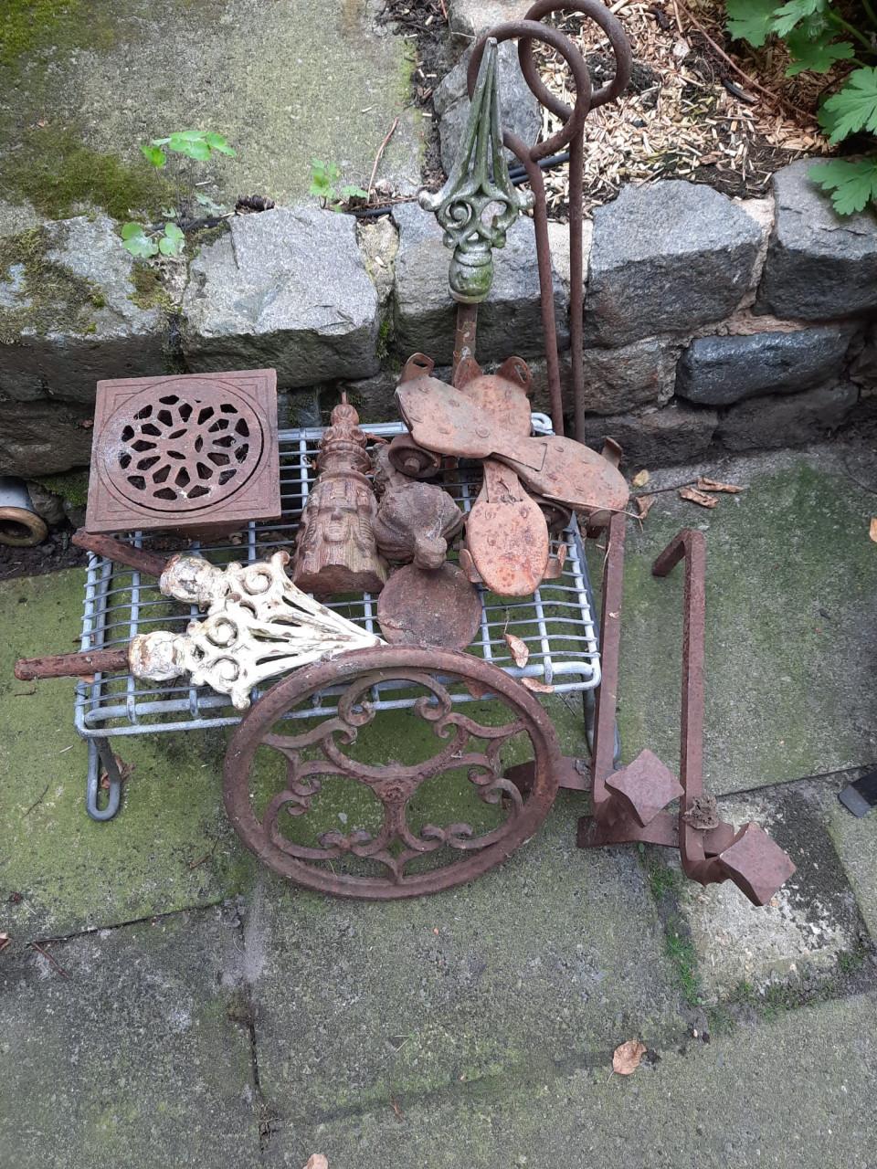 Oude gietijzeren ornamenten