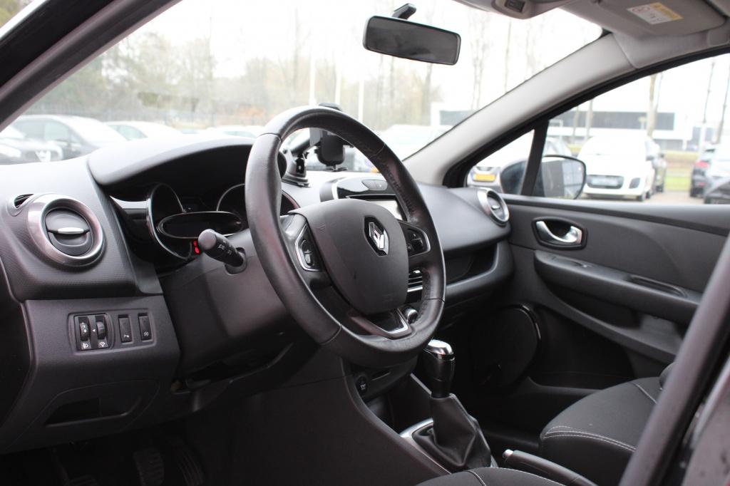 Renault Clio estate 0.9 tce limited