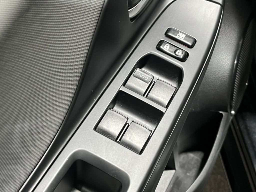 Toyota Yaris 1.5 hybrid dynamic | navi | panodak | camera |